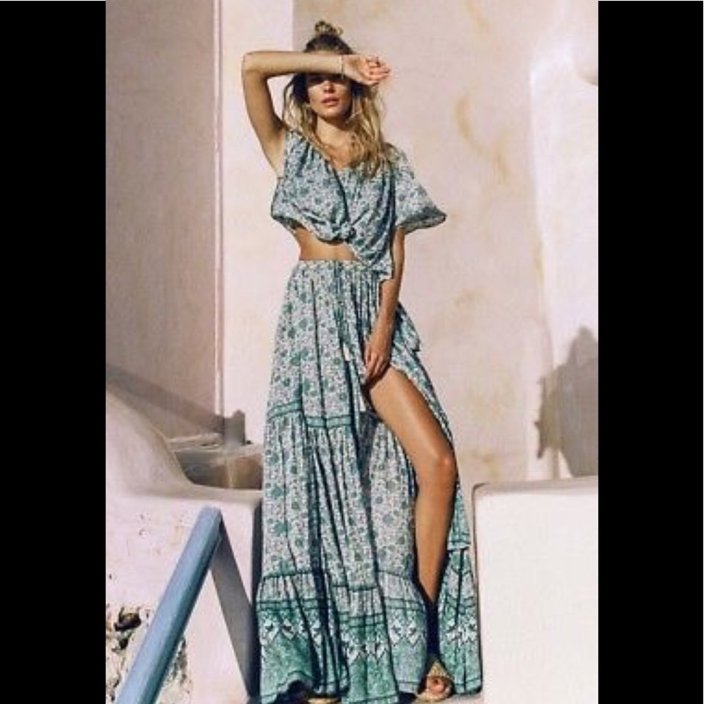 ISO Spell Gypsy Collective Kombi Maxi Size M!